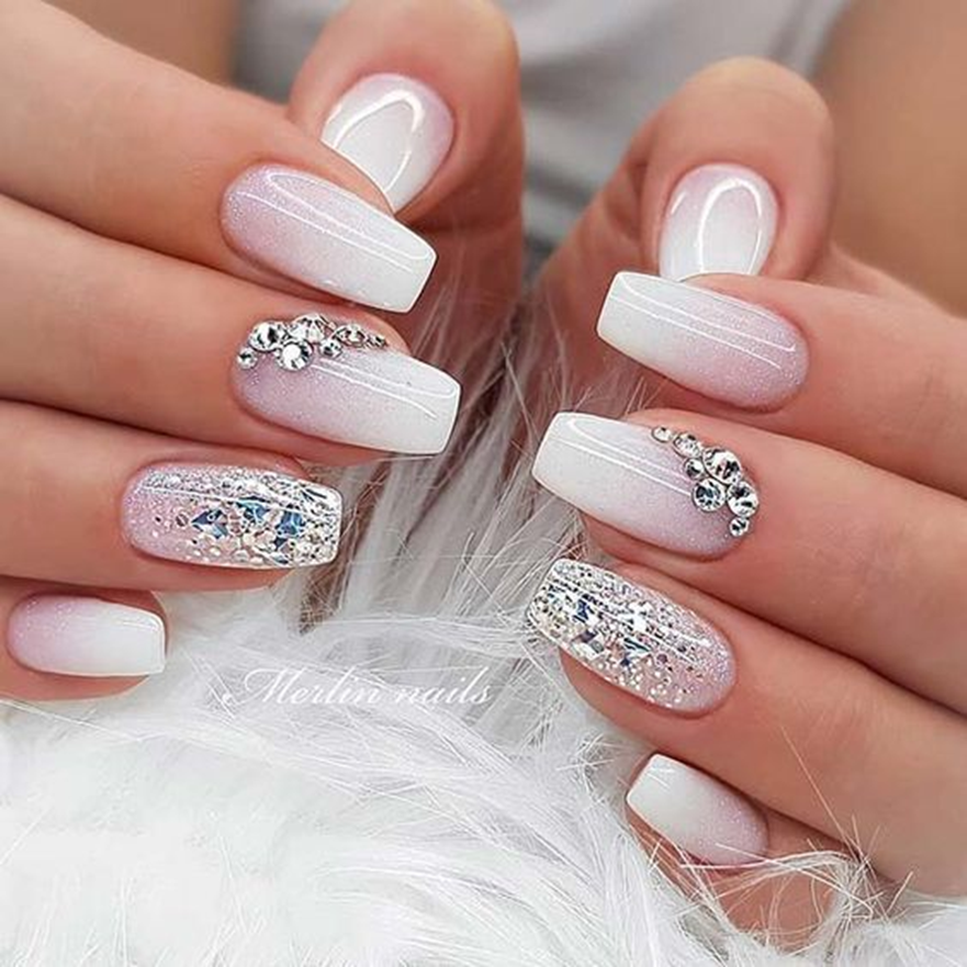 DaVinci Bridal - Classic bridal nail designs 💍💅👰 | Facebook