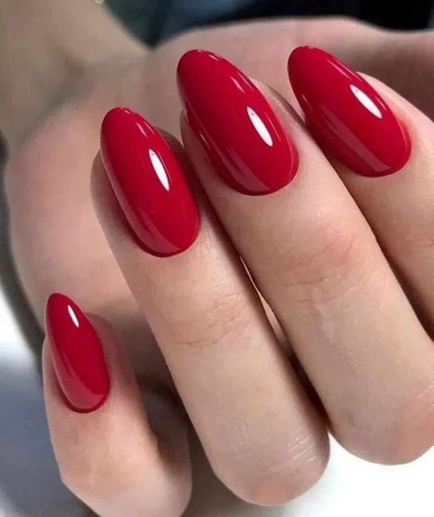 What Is The Red Nail Theory And Why It Attracts More Men | YourTango